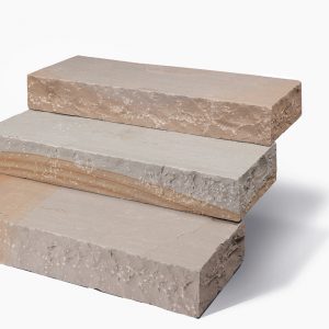 blockstufen-bolero-beige-sand-grau-braun-indien-sandstein