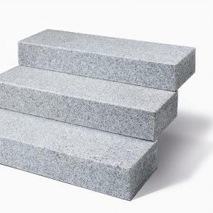 blockstufen-bravo-exacta-geflammt-edelgrau-vietnam-granit
