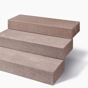 blockstufen-zora-exacta-geflammt-rotlich-grau-feinkornig-china-granit