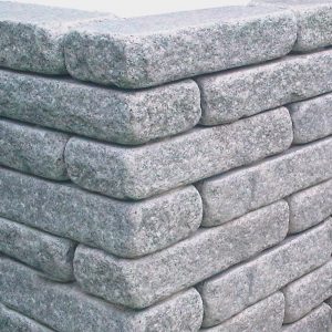mauersteine-basic-patiowall-grau-china-granit