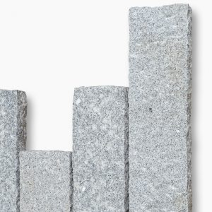 palisaden-8x20cm-bravo-rustique-grau-vietnam-granit