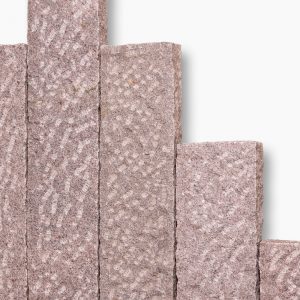 palisaden-8x20cm-zora-rustique-rotlich-grau-feinkornig-china-granit