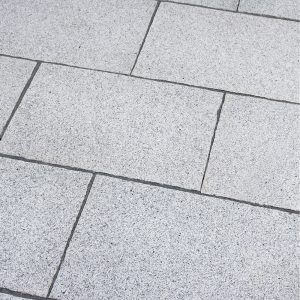 pflasterplatten-bravo-ambiente-gestockt-edelgrau-china-granit