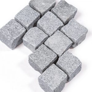 pflastersteine-lausalla-hellgrau-polen-granit