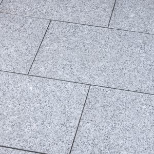 terrassenplatten-bravo-exacta-satiniert-edelgrau-vietnam-granit
